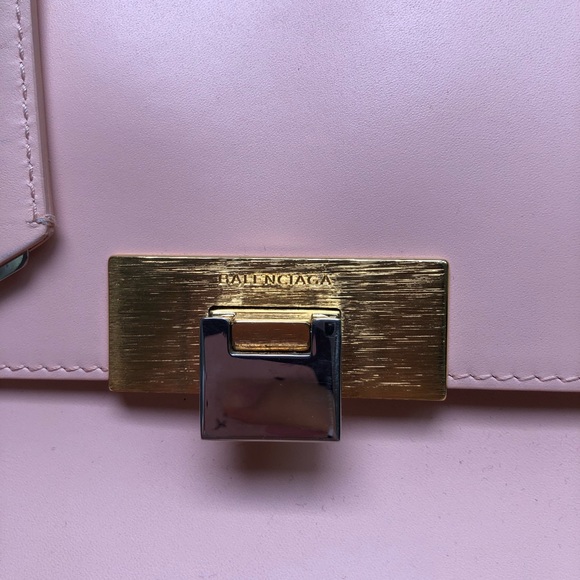 Sold - Picture 3 of 8